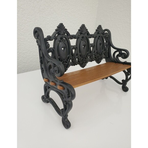 VINTAGE TOY 1988 BURWOOD PLASTIC MINI 12 3/4" WIDE VICTORIAN DOLL BENCH FLAW SEE - Picture 2 of 8